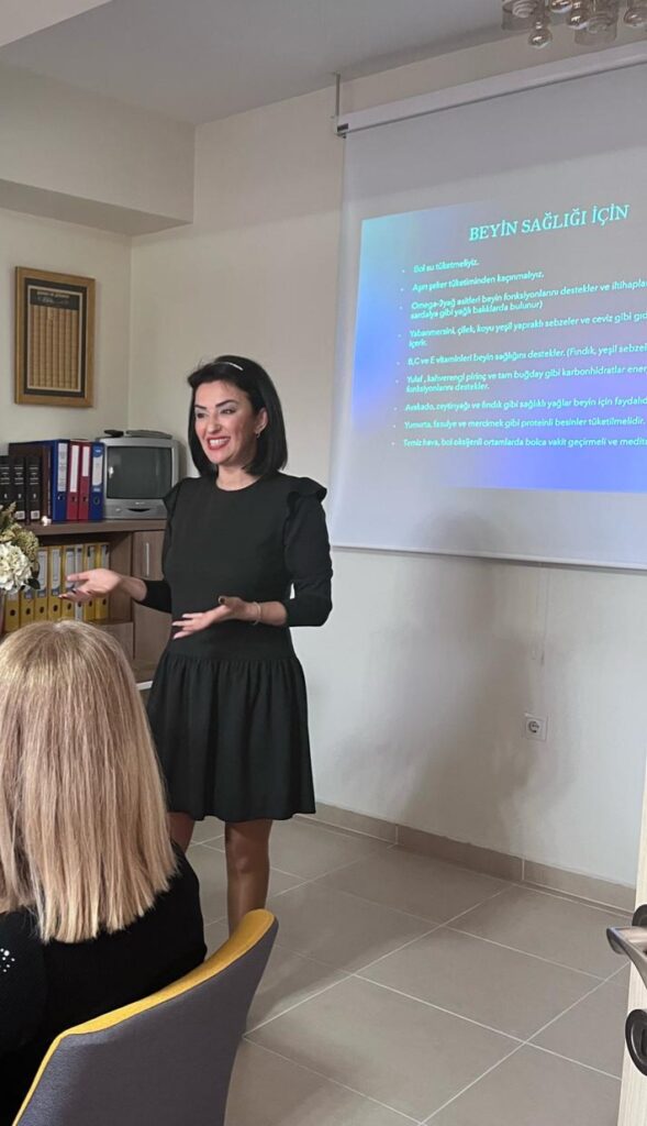 Didem Erişen Eğitim